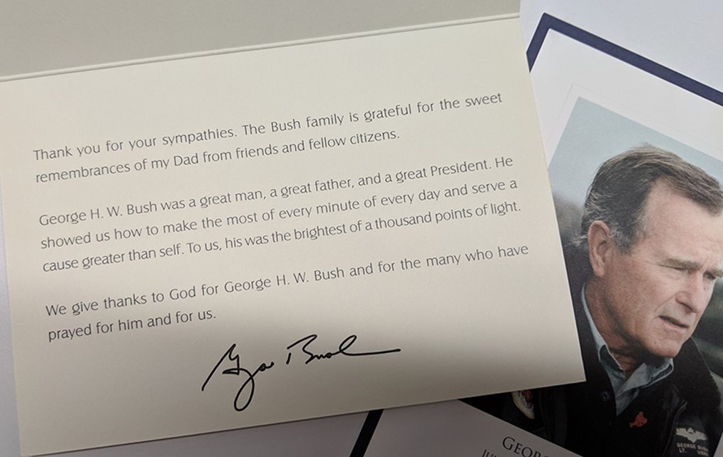 Một trong những mẫu chữ ký của các đời tổng thống Mỹ ấn tượng có chữ của ông George W. Bush.