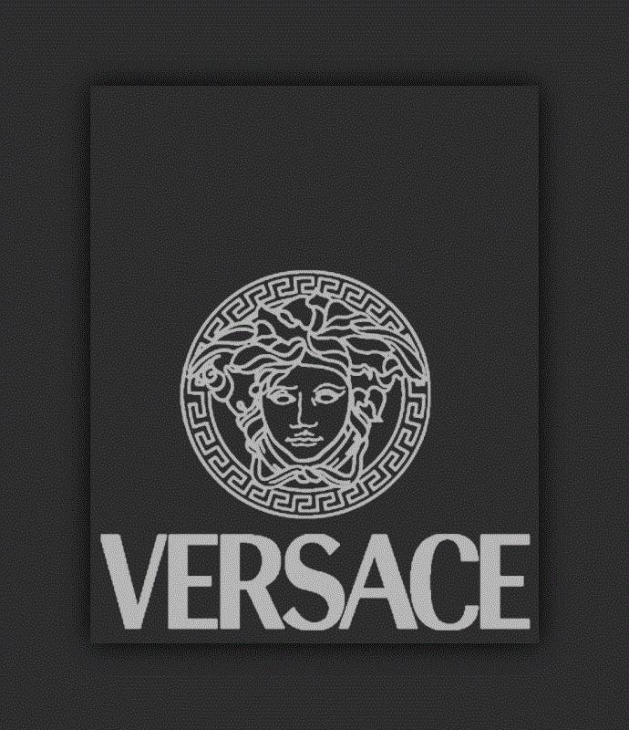 Versace và những thăng trầm trong suốt chiều dài lịch sử thương hiệu.